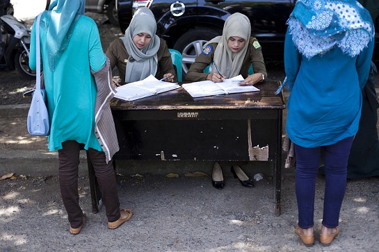 Shariah Law Raid In Banda Aceh